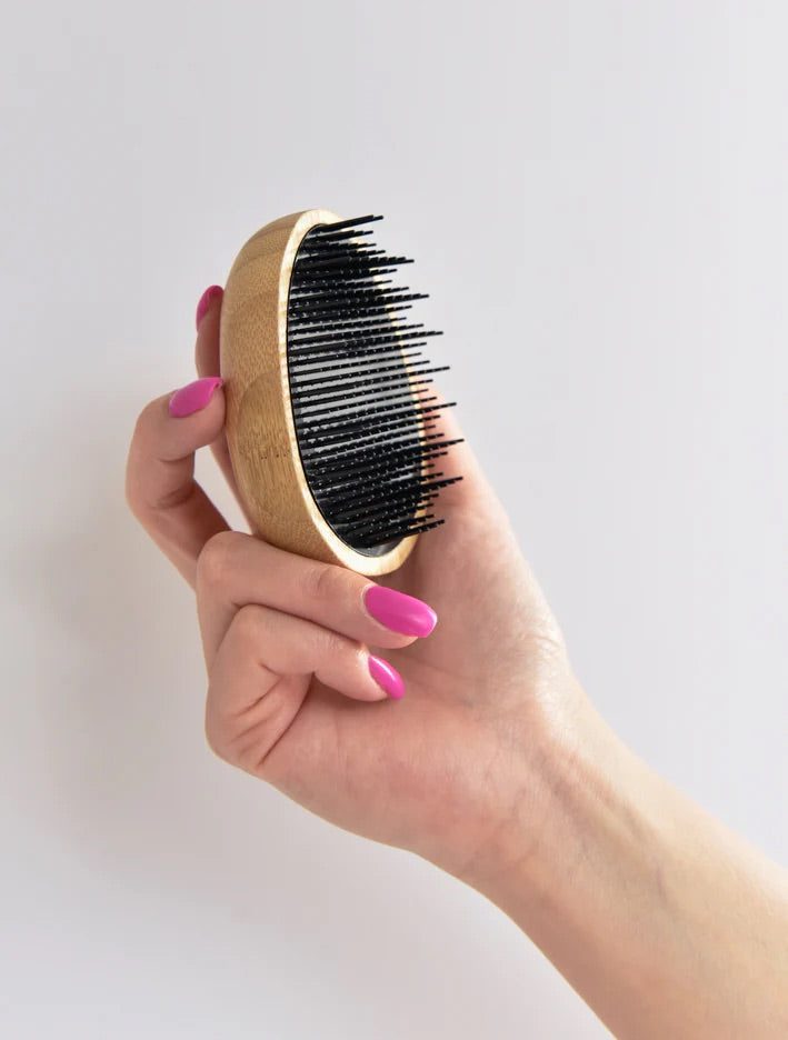 VAMA 竹製乾濕兩用順髮梳 (VAMA WET AND DRY DETANGLING BRUSH)